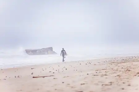 Surfer l'hiver en Bretagne