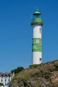 le phare de Doëlan en gros plan