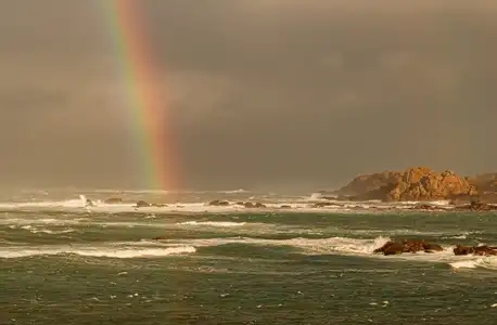 Temps pluvieux et arc en ciel sur la Presqu'île Saint Laurent