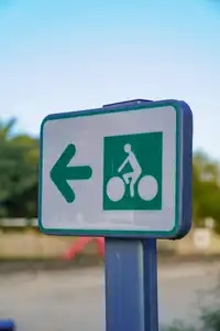Panneau de signalisation pour vélo