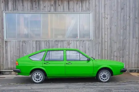 voiture vintage verte