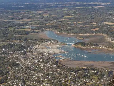 vue aérienne de Pont-lorois et de la rivière d'Etel