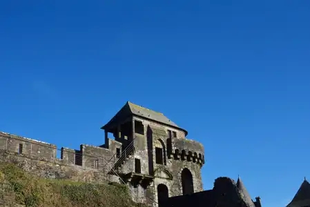 Fougères, remparts et château
