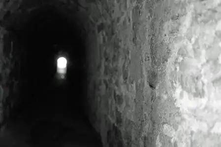 tunnel sous terrain