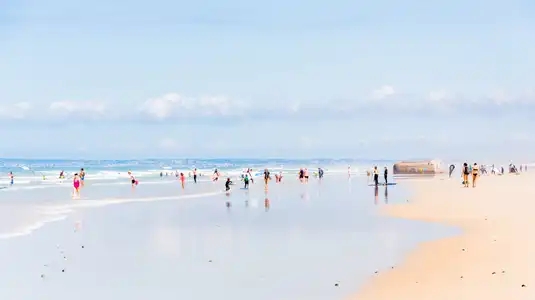 ambiance estivale plage de Kermabec à Tréguennec