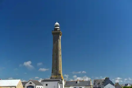 Le phare d'Eckmühl sur la pointe de Saint-Pierre, à Penmarc'h dans le Finistère