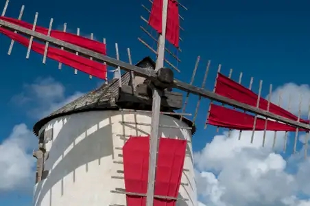 Ailes du moulin à vent du Narbon à Erdeven