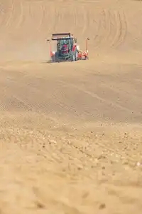 Tracteur au champs