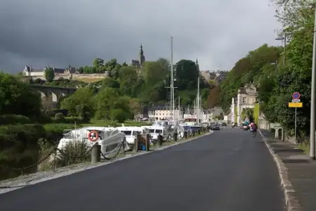 Canal d'Ille-et-Rance, arrivée à vélo à Dinan