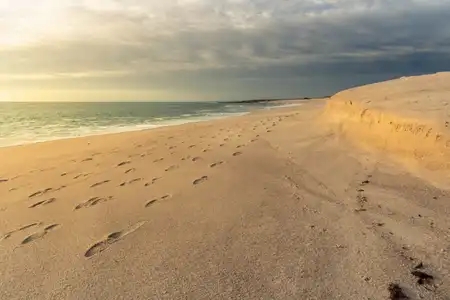 Pas sur le sable, plage des Kaolins, Ploemeur