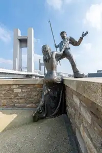 statue de Fanny de Laninon et jean quéméneur à Brest