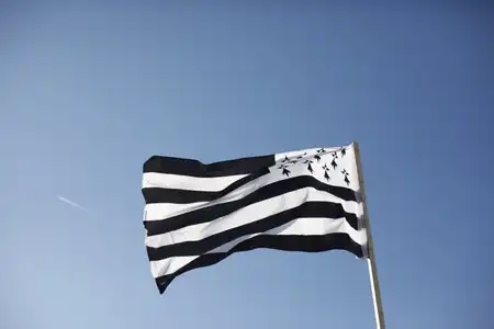 Le drapeau Gwen ha Du à Lorient