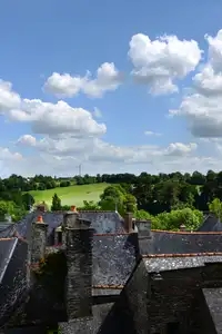 Vieilles pierres et toits de Rochefort-en-Terre