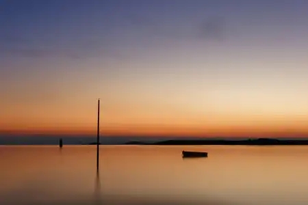 coucher de soleil sur le port d'Île-Grande