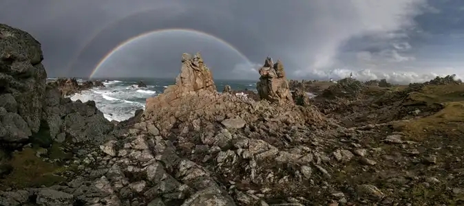 Double arc-en-ciel sur les rochers d'Ouessant