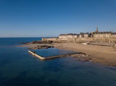 Piscine et plage de Bon-Secours à Saint-Malo