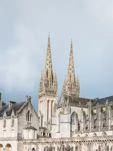 Quimper ville d'art et d'histoire capitale de la Cornouaille et sa cathédrale