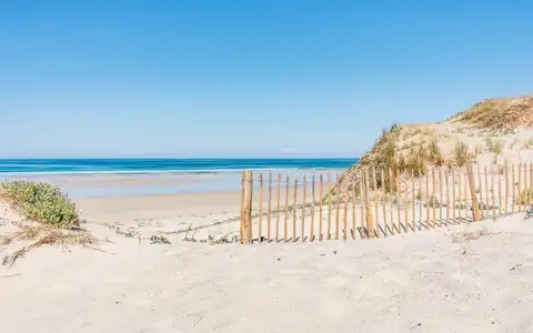 cordon dunaire plage de Kermabec à Tréguennec dans la baie d'Audierne