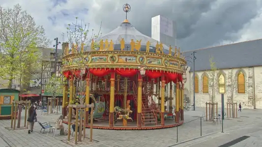 Le carrousel de la place Sainte-Anne à Rennes