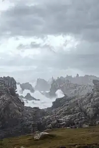 roches et tempête sur l'ile de Ouessant, Finistère