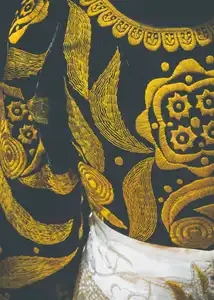 détail sur costume traditionnel du Pays Bigouden