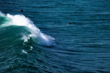 La vague à surfer en Bretagne